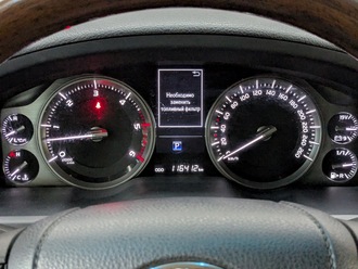 фото Toyota Land Cruiser 200 2018
