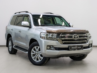 фото Toyota Land Cruiser 200 2018