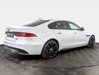 фото Jaguar XF II (X260) 2021