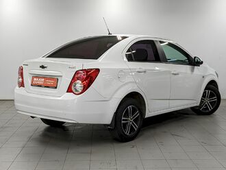 фото Chevrolet Aveo (T300) 2013