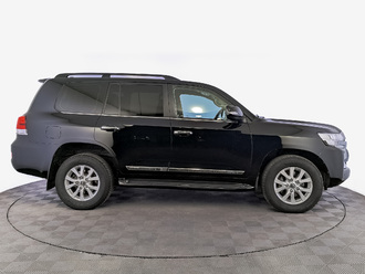 фото Toyota Land Cruiser 200 2018