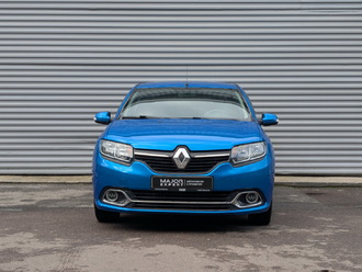 фото Renault Logan II 2015