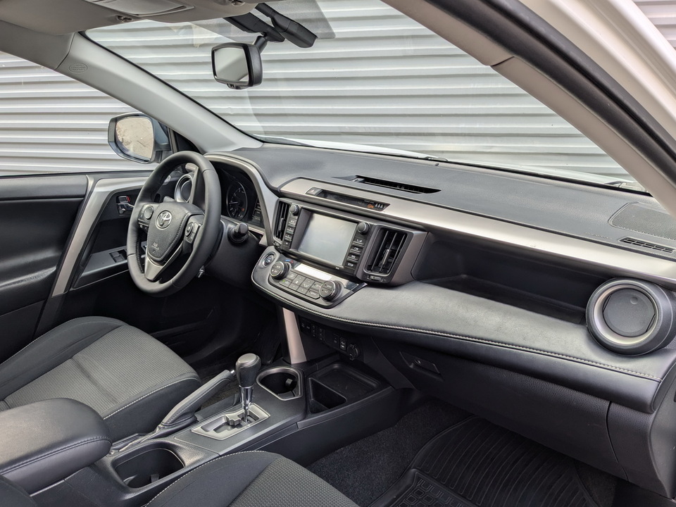 Toyota Rav-4 с пробегом в автосалоне Форис Авто