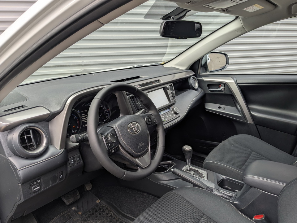 Toyota Rav-4 с пробегом в автосалоне Форис Авто