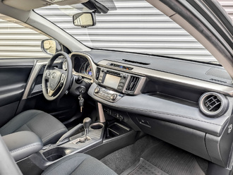 Toyota Rav-4 с пробегом в автосалоне Форис Авто
