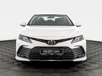 фото Toyota Camry VIII 2021