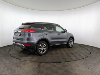 фото Geely Atlas 2021