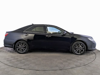 фото Toyota Camry VII 2017