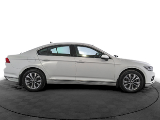 фото Volkswagen Passat B8 2021