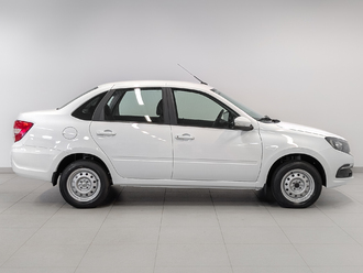 фото Lada Granta II 2025