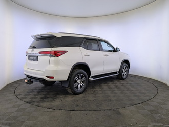 фото Toyota Fortuner II 2020