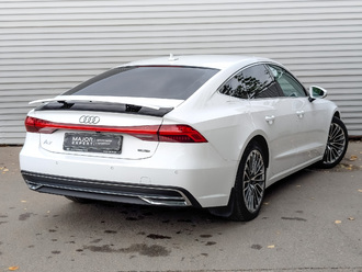 фото Audi A7 (4K) 2022