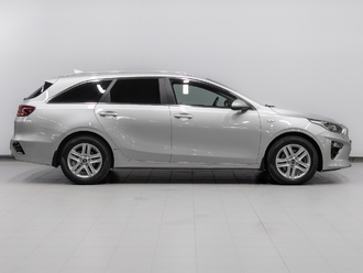 фото Kia Ceed III 2021