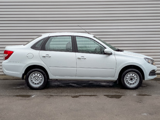 фото Lada Granta II 2025