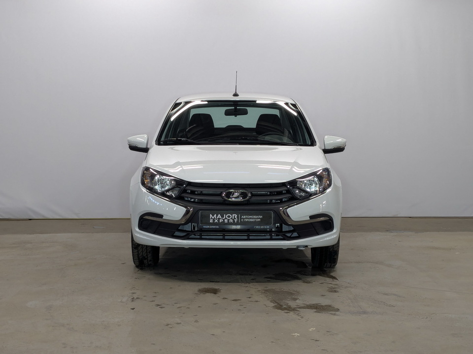 Lada Granta с пробегом в автосалоне Форис Авто