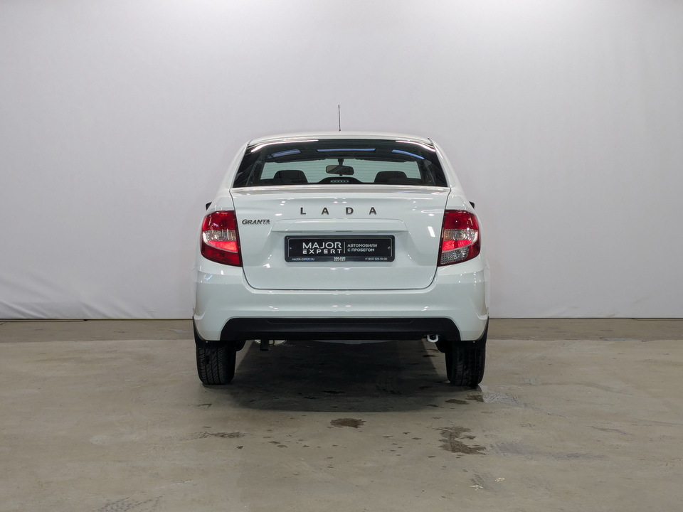 Lada Granta с пробегом в автосалоне Форис Авто