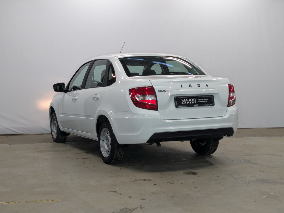 Lada Granta с пробегом в автосалоне Форис Авто