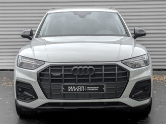 фото Audi Q5 (B9) 2022