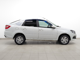 фото Lada Granta II 2023