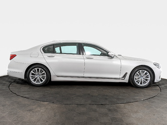 фото BMW 7 (G11/G12) 2019