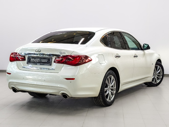 фото Infiniti Q70 2018