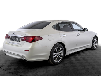 фото Infiniti Q70 2018