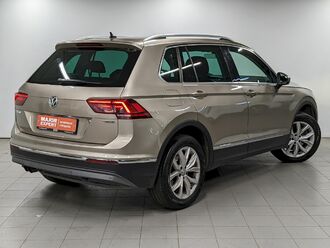 фото Volkswagen Tiguan II 2018