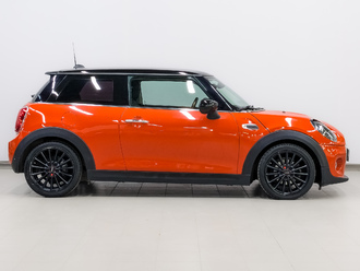 фото Mini Mini III (F56/F55) 2019