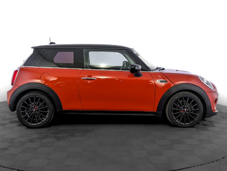 фото Mini Mini III (F56/F55) 2019