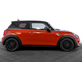 фото Mini Mini III (F56/F55) 2019