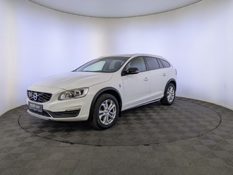 фото Volvo V60 CC I 2016