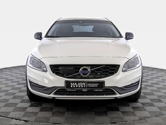 фото Volvo V60 CC I 2016
