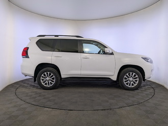 фото Toyota Land Cruiser Prado 150 2022