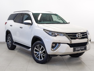 фото Toyota Fortuner II 2017
