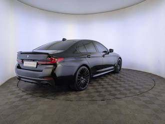 фото BMW 5 (G30/F90) 2021