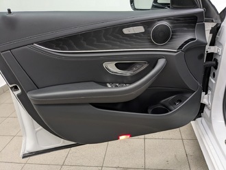 фото Mercedes-Benz E (W/S213) 2022