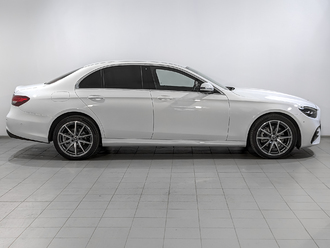 фото Mercedes-Benz E (W/S213) 2022