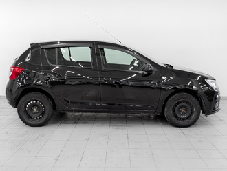 фото Renault Sandero II 2018