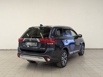 фото Mitsubishi Outlander III 2019