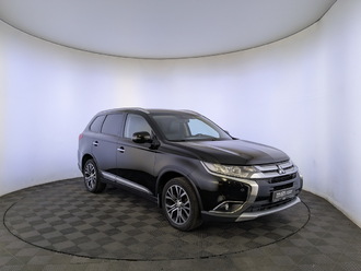 фото Mitsubishi Outlander III 2017