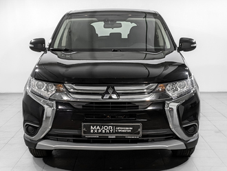 фото Mitsubishi Outlander III 2018