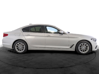 фото BMW 5 (G30/F90) 2020