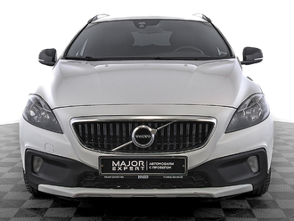 фото Volvo V40 II 2016