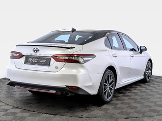 фото Toyota Camry VIII 2021