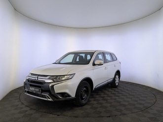 фото Mitsubishi Outlander III 2019