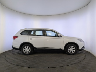 фото Mitsubishi Outlander III 2019