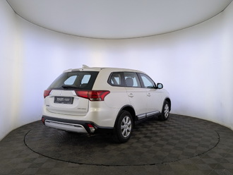 фото Mitsubishi Outlander III 2019