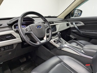 фото Geely Atlas 2020