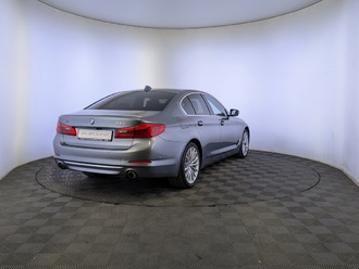 фото BMW 5 (G30/F90) 2019