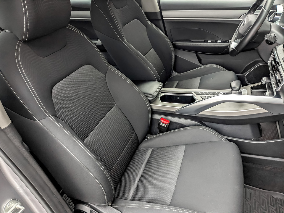 Geely Coolray с пробегом в автосалоне Форис Авто